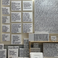 Messestand aus dem Druckkunstbereich auf der Leipziger Buchmesse 2023