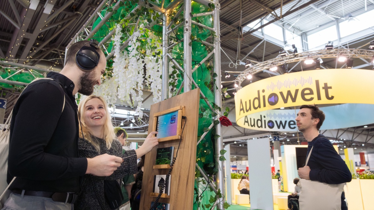 Impressions of the audio world at the 2025 Book Fair
