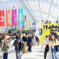 Phantasy-Figur in der Glashalle der Leipziger Buchmesse.